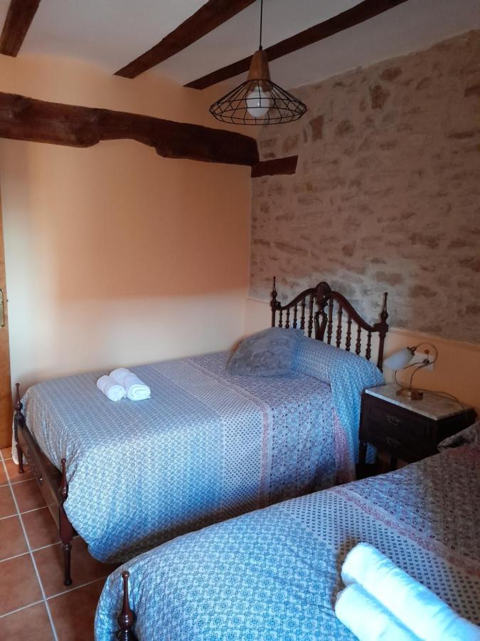 Ca Efren Pension Castellfort Buitenkant foto